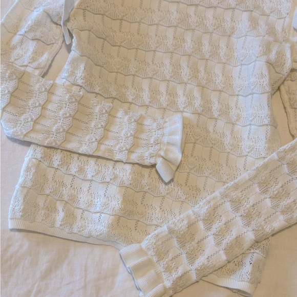 Stretchy Ruffle Top - Picture 5 of 9